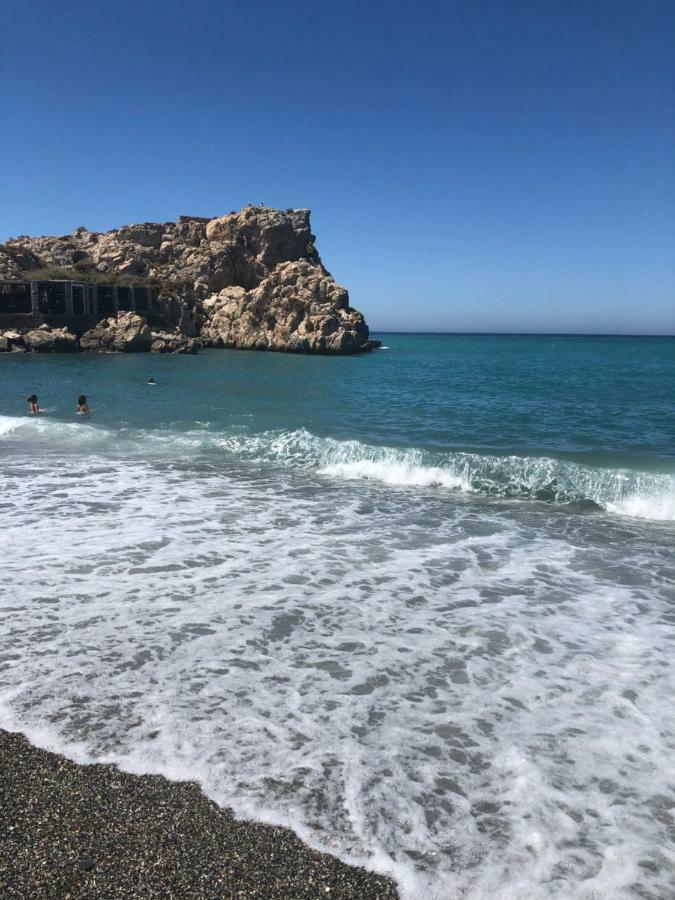 サロブレーニャVacaciones En El Marアパートメント エクステリア 写真